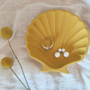 Shell design decorative Dish ( yellow )